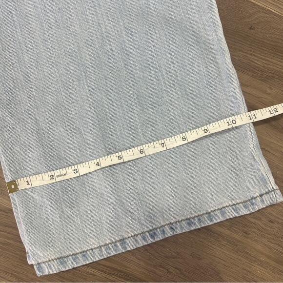 Universal Thread Women's High-Rise Wide Leg Jeans -  Light Wash 10/30 Regular - Picture 10 of 12